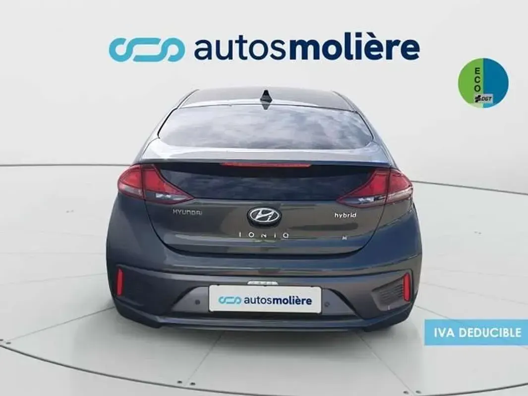 Usado Hyundai Ioniq 141 CV (103 kW) 2021 Gris Utilitario