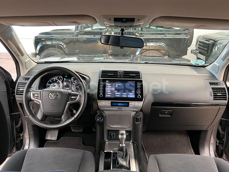 Usado Toyota Land Cruiser 204 CV (150 kW) 2021 Gris / plata SUV