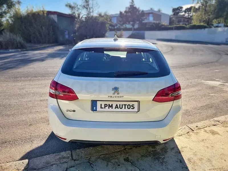 Begagnad Peugeot 308 SW Business-Line 100 HK (73 kW) 2017 Vit Kombi