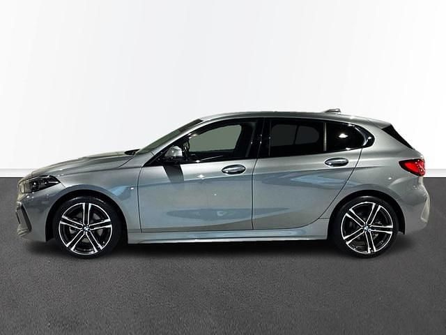 Usado BMW 118 Shadowline 150 CV (110 kW) 2024 Gris Utilitario