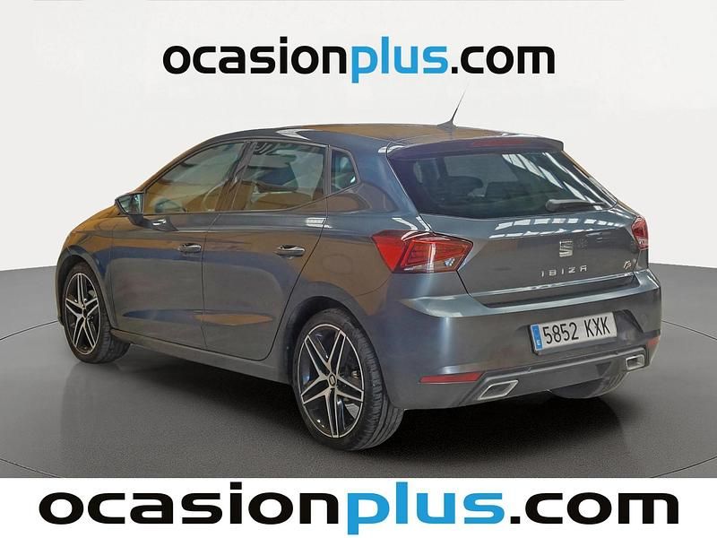 Usado Seat Ibiza FR 116 CV (85 kW) 2019 Gris Utilitario