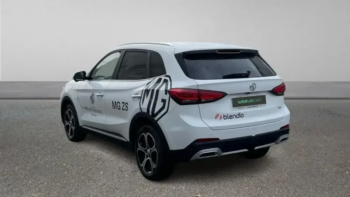 Usado MG ZS Comfort 116 CV (85 kW) 2025 Blanco SUV