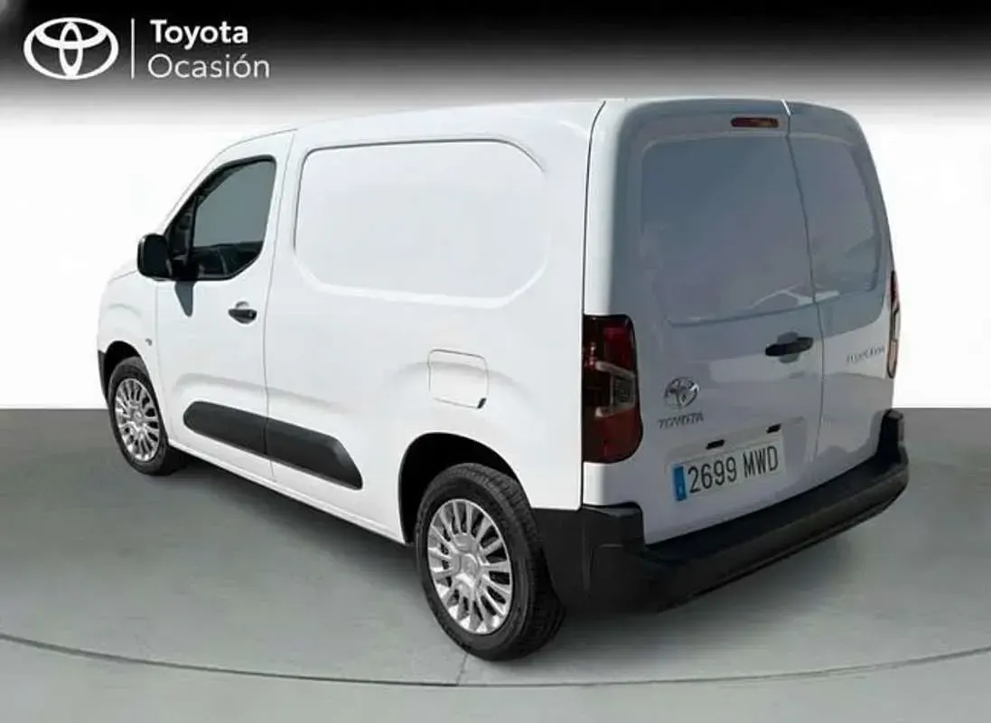 Usado Toyota Proace City City 101 CV (74 kW) 2024 Blanco Monovolumen