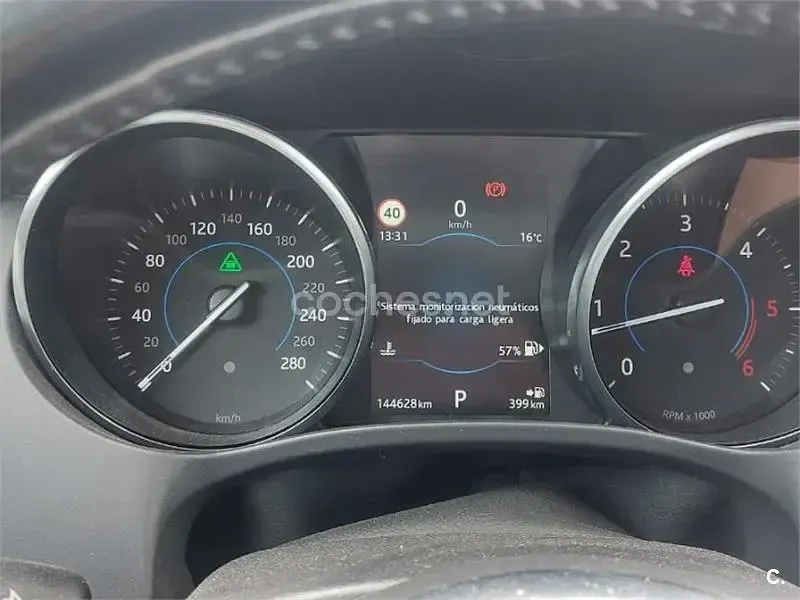 Usado Jaguar F-Pace First Edition 300 CV (220 kW) 2016 Azul SUV