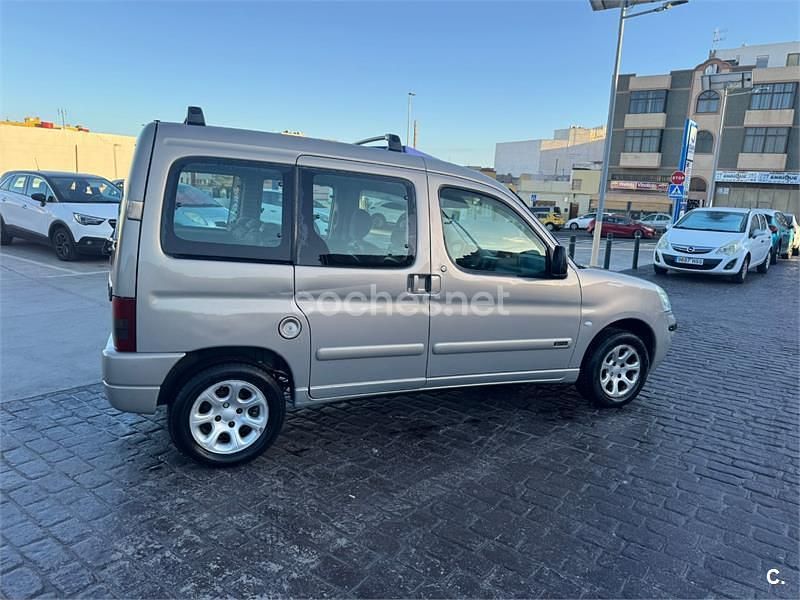 Usado Citroën Berlingo 110 CV (80 kW) 2009 Beige Monovolumen