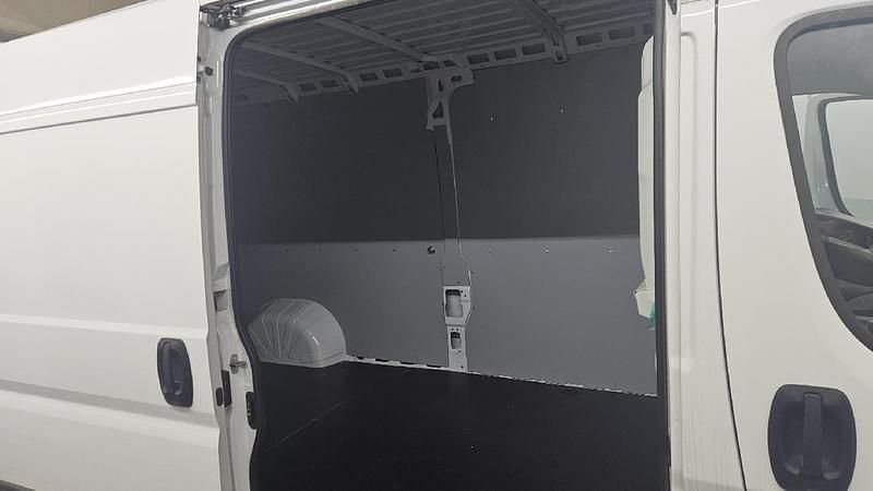 Usado Opel Movano Edition 140 CV (102 kW) 2023 Blanco Berlina