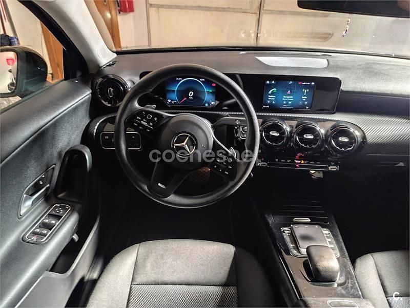 Usado Mercedes A180 116 CV (85 kW) 2020 Negro Berlina