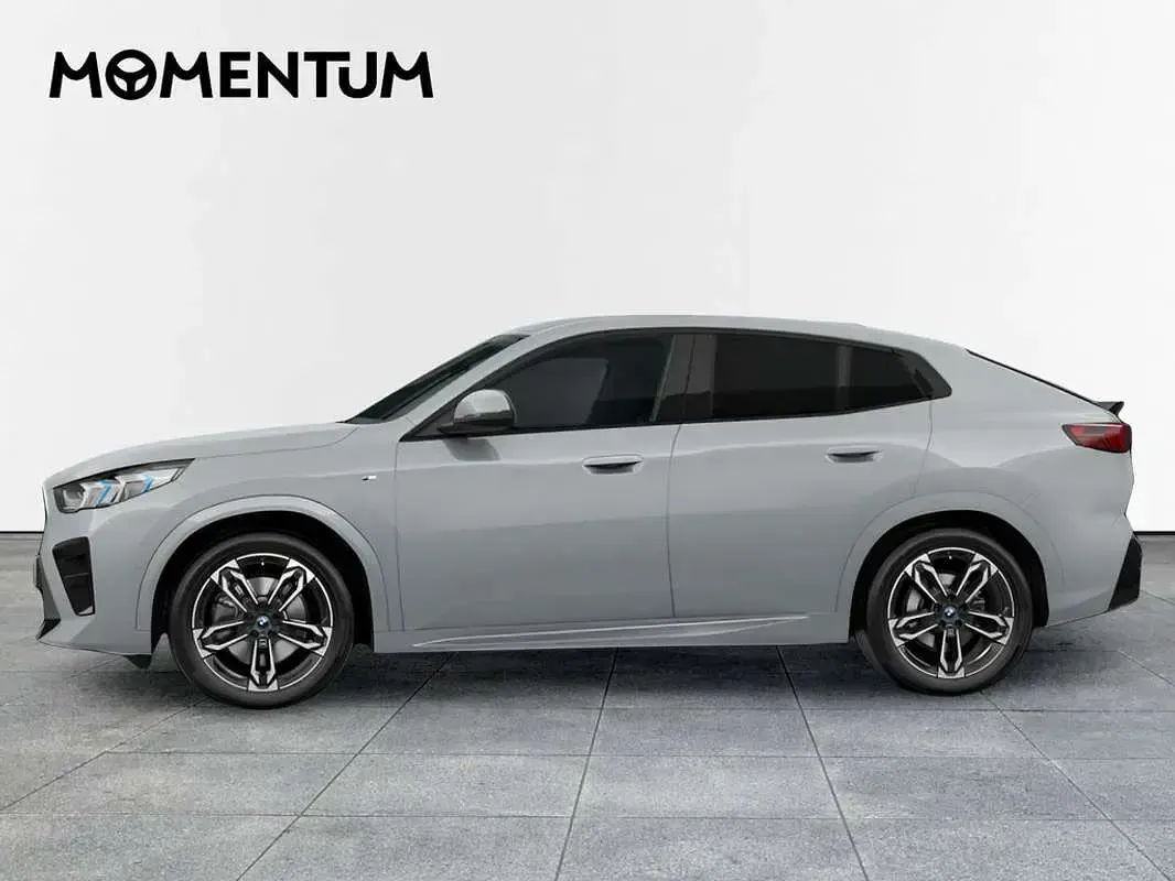 Usado BMW iX2 230 kW (313 CV) 2025 Gris SUV