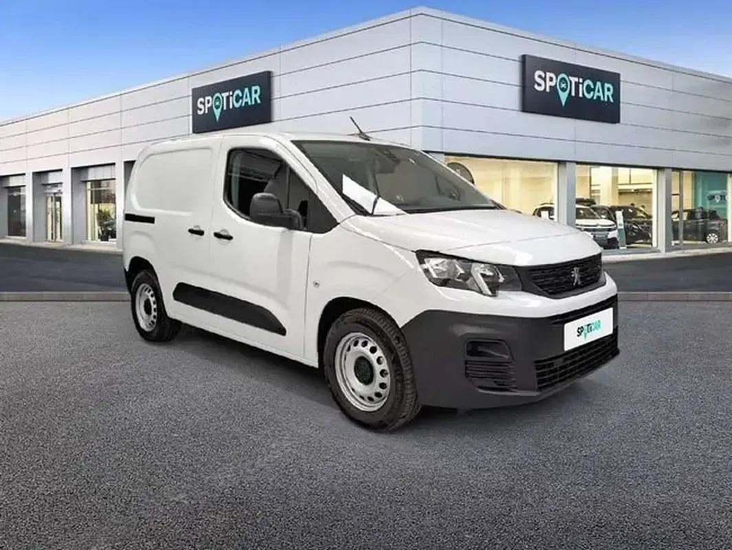 Usado Peugeot Partner 137 CV (100 kW) 2024 Blanco Monovolumen