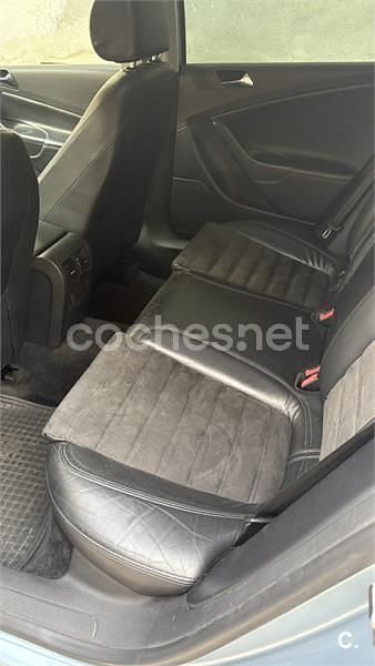 Azul Usado 2006 VW Passat Highline Berlina | 4000 € (Precio justo) - Imagen 1/4