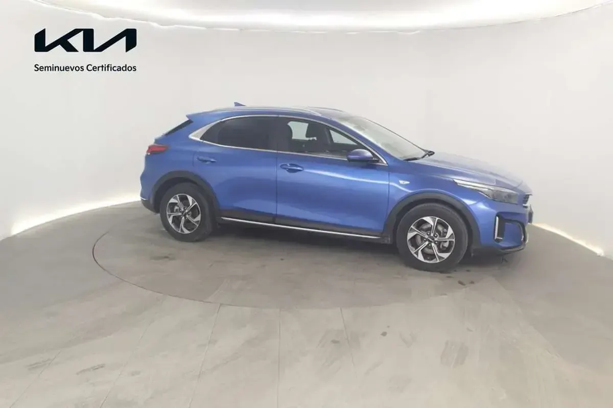 Usado Kia XCeed 101 CV (74 kW) 2025 Azul SUV