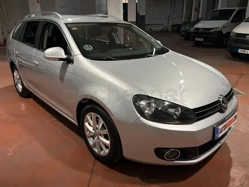 Usado VW Golf VI Sport 105 CV (77 kW) 2011 Gris / plata Familiar