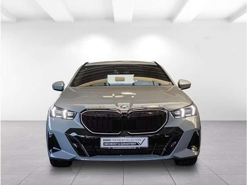 Usado BMW 520 M Sport 197 CV (144 kW) 2024 Gris Familiar