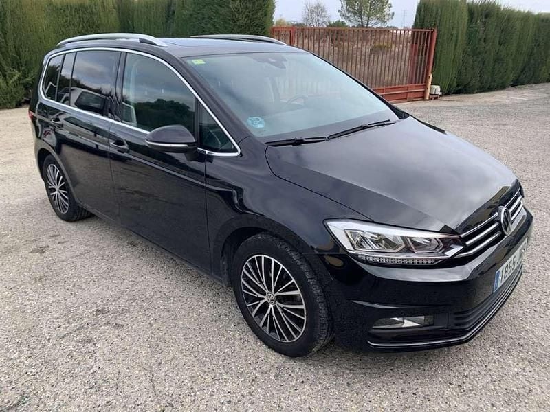 Negro Usado 2016 VW Touran Monovolumen | 14.900 € - Imagen 1/4