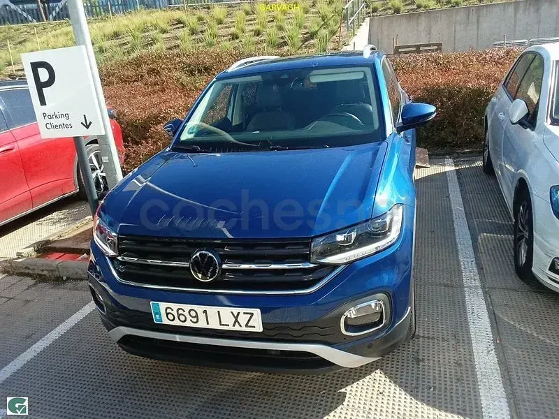 Usado VW T-Cross Sportline 150 CV (110 kW) 2022 Azul SUV