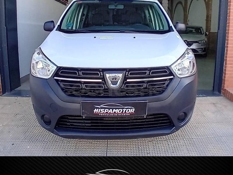 Usado Dacia Dokker Essentiel 75 CV (55 kW) 2019 Blanco Monovolumen