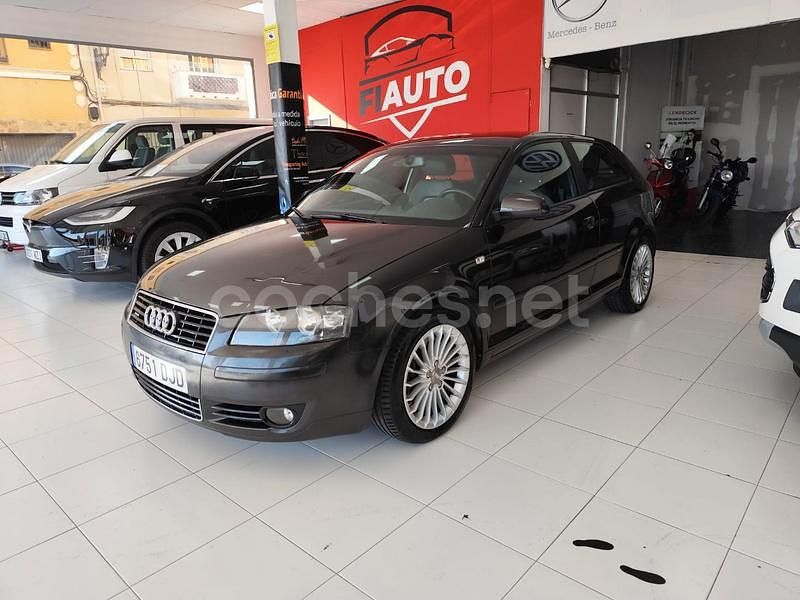 Negro Usado 2005 Audi A3 Ambition Berlina | 9190 € (Precio justo) - Imagen 1/4