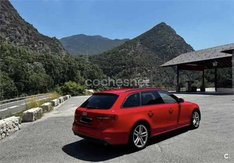 Usado Audi A4 S-Line 225 CV (165 kW) 2014 Rojo Familiar