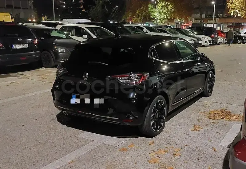 Usado Renault Clio V Techno 100 CV (73 kW) 2024 Negro Berlina