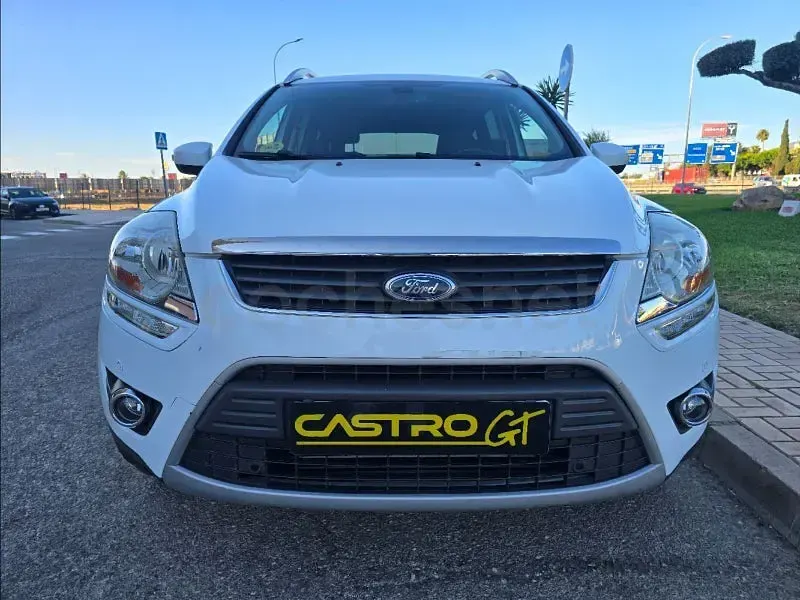 Usado Ford Kuga Titanium S 140 CV (102 kW) 2012 Blanco SUV