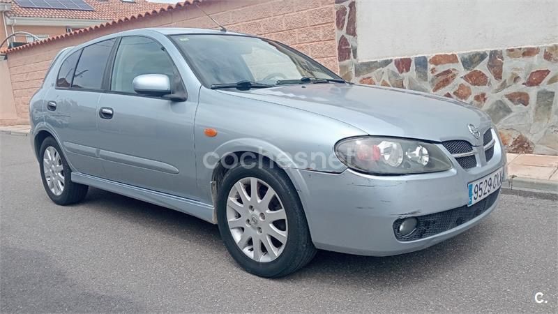 Gris / plata Usado 2004 Nissan Almera Berlina | 1400 € (Precio justo) - Imagen 1/4