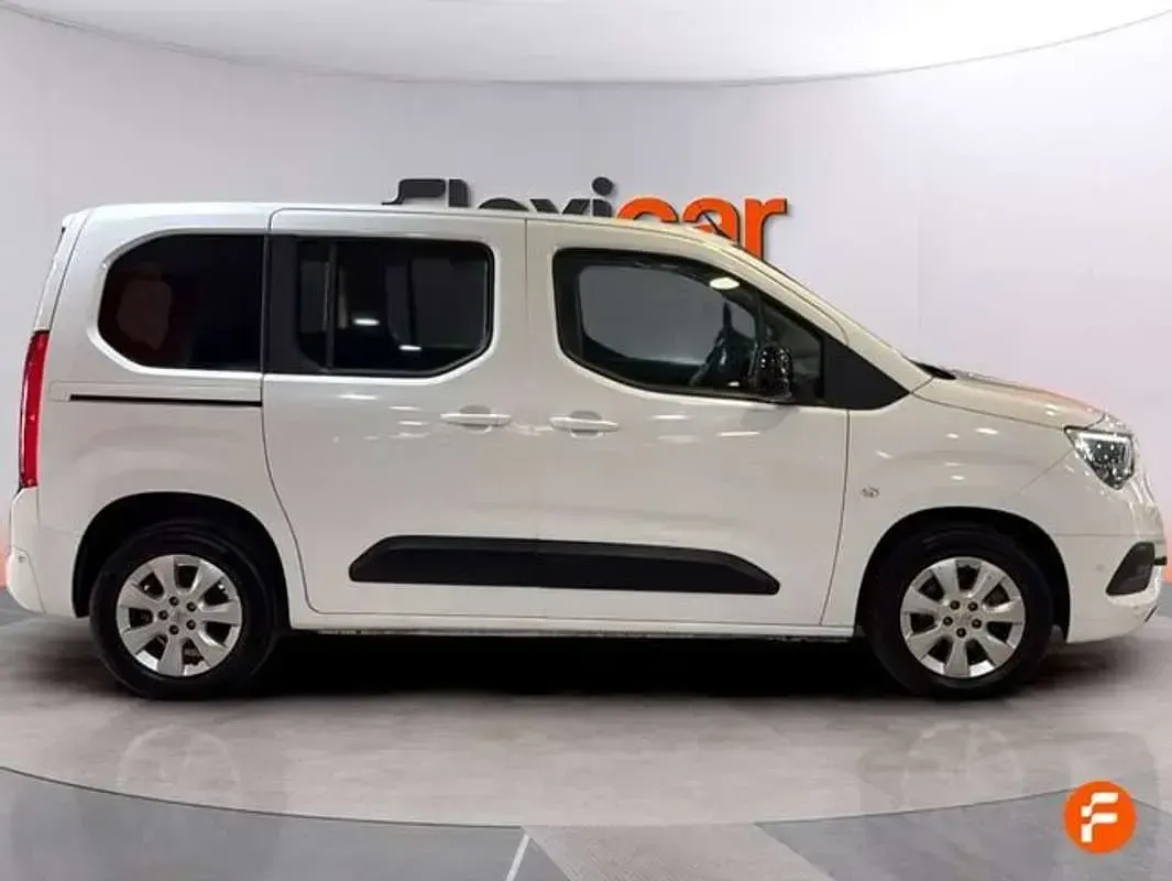 Usado Opel Combo Life Edition 102 CV (75 kW) 2021 Blanco Monovolumen