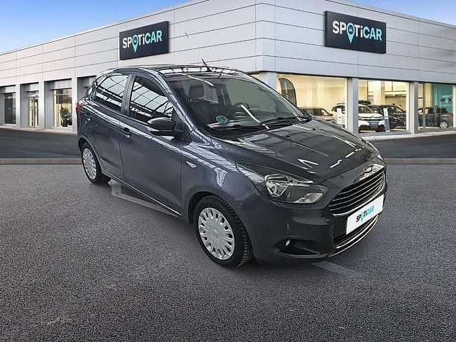 Usado Ford Ka 70 CV (51 kW) 2017 Gris Berlina