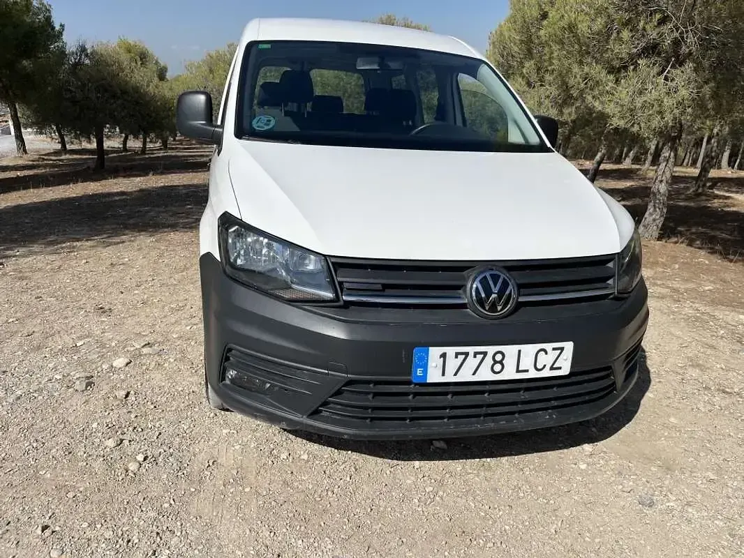 Usado VW Caddy 122 CV (89 kW) 2020 Blanco Monovolumen