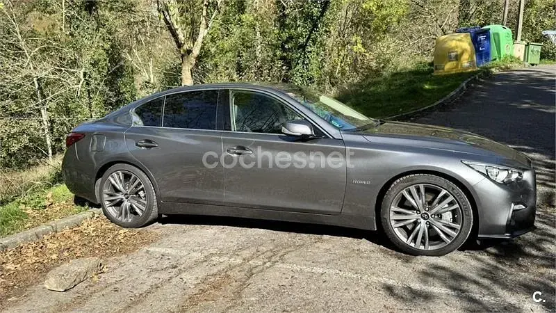 Usado Infiniti Q50 Sport Tech 364 CV (267 kW) 2019 Gris / plata Berlina