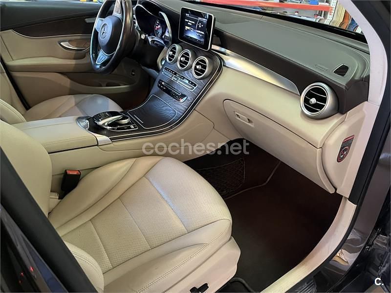 Usado Mercedes GLC250 AMG line 204 CV (150 kW) 2016 Marrón SUV