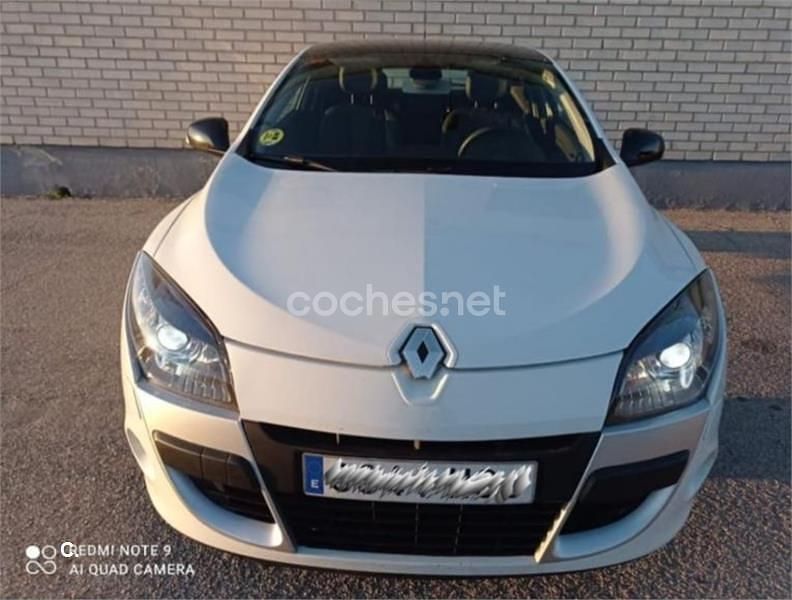 Blanco Usado 2011 Renault Mégane III Bose Edition Berlina | 5800 € (Precio justo) - Imagen 1/4