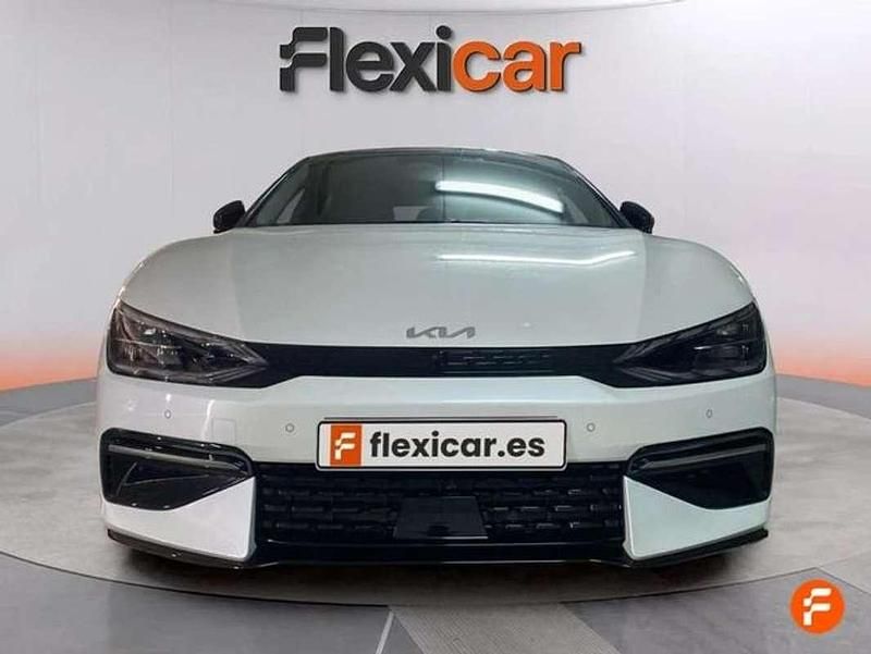 Begagnad Kia EV6 Air 167 kW (228 HK) 2023 Vit SUV