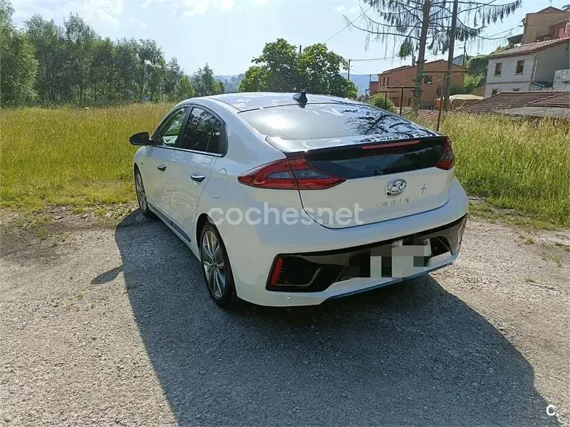 Usado Hyundai Ioniq Style 141 CV (103 kW) 2017 Blanco Utilitario