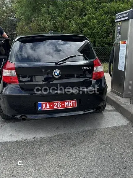 Usado BMW 120 170 CV (125 kW) 2011 Negro Utilitario