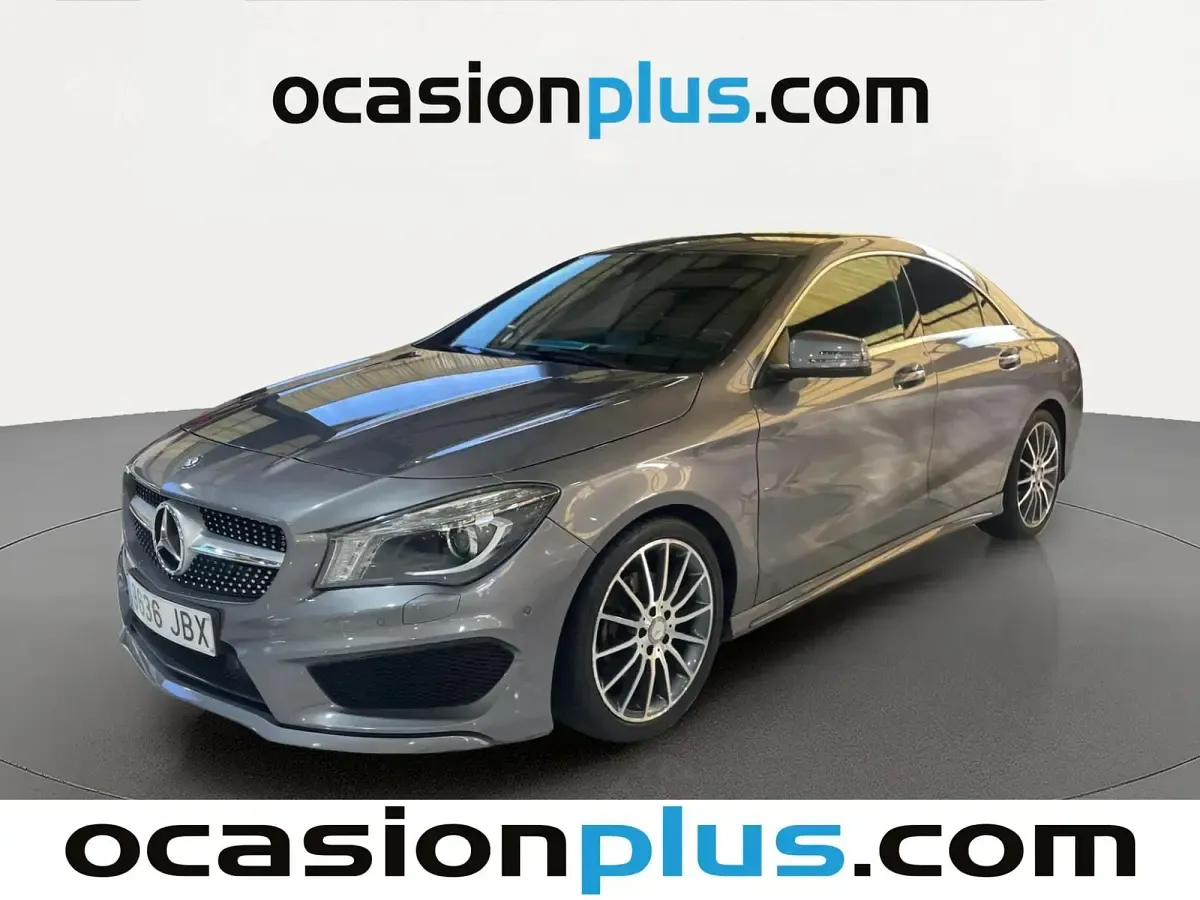 Usado Mercedes CLA200 AMG 136 CV (100 kW) 2014 Berlina
