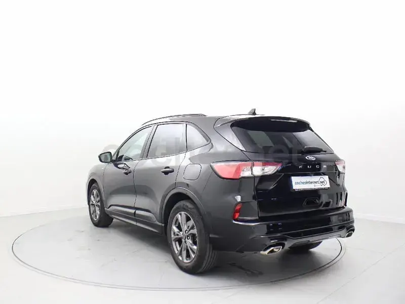 Usado Ford Kuga ST-Line 150 CV (110 kW) 2022 Negro SUV