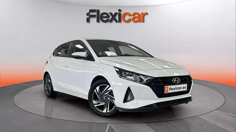 Usado Hyundai i20 84 CV (61 kW) 2020 Blanco Utilitario