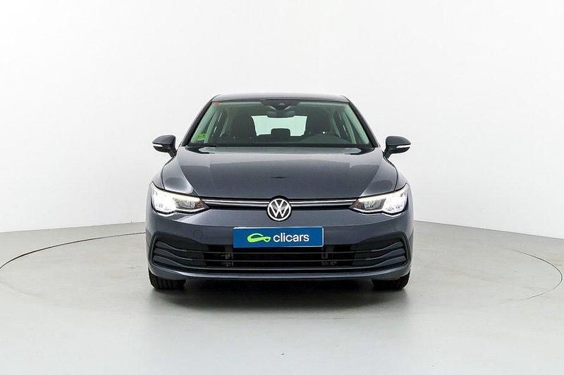 Usado VW Golf VIII 110 CV (80 kW) 2021 Gris Berlina