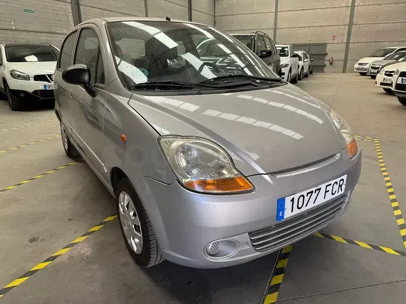 Usado Chevrolet Matiz 65 CV (47 kW) 2006 Gris / plata Utilitario