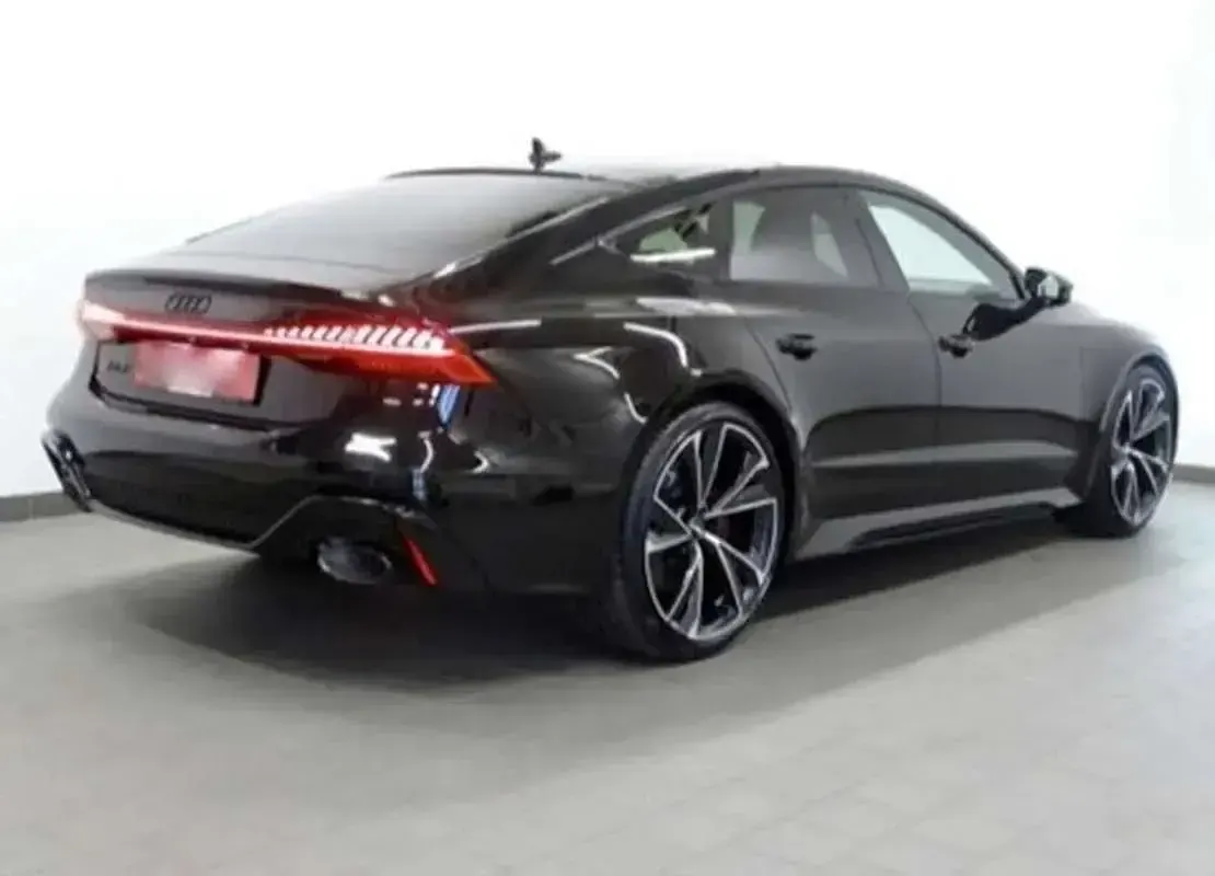 Usado Audi RS7 600 CV (441 kW) 2022 Negro Utilitario