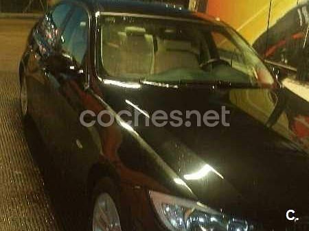 Begagnad BMW 320 163 HK (119 kW) 2007 Svart Sedan