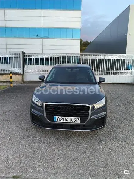 Usado Audi Q2 Design 116 CV (85 kW) 2018 Gris / plata SUV