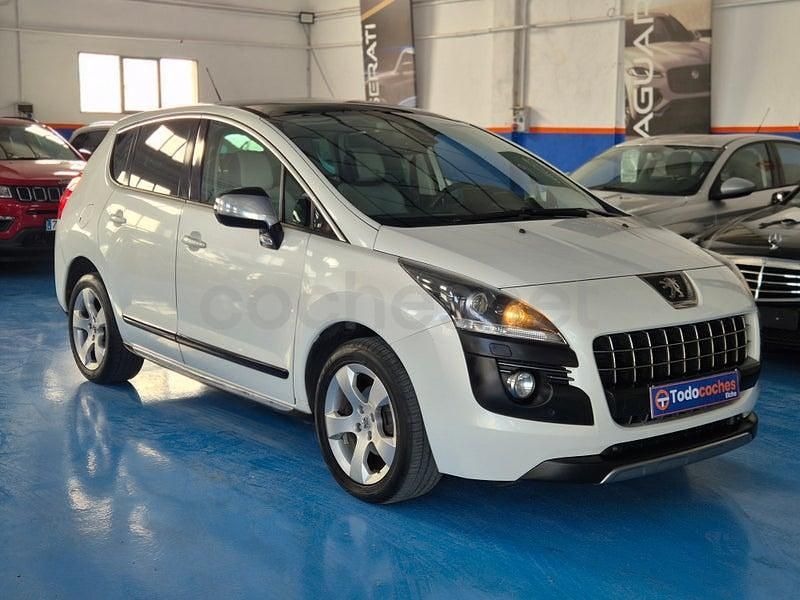 Usado Peugeot 3008 Business-Line 112 CV (82 kW) 2012 Blanco Familiar
