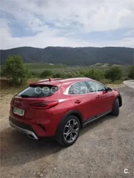 Usado Kia XCeed 120 CV (88 kW) 2020 Rojo SUV