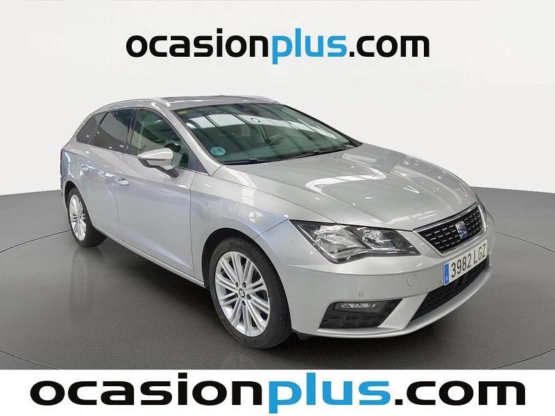 Używany Seat Leon XCELLENCE 150 KM (110 kW) 2020 Szary Minivan