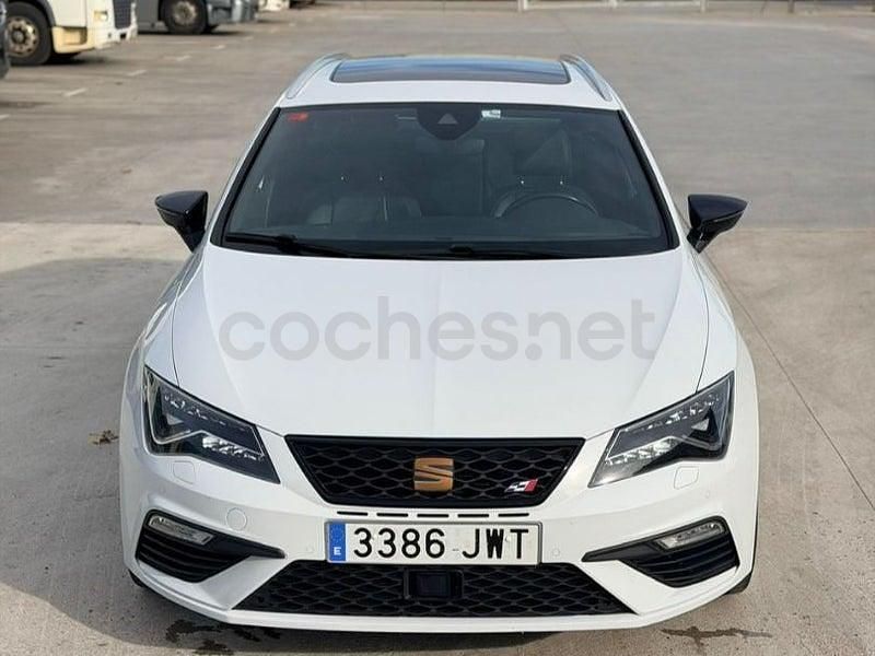 Usado Seat Leon CUPRA 300 CV (220 kW) 2017 Blanco Familiar