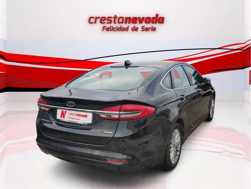 Usado Ford Mondeo Titanium 186 CV (136 kW) 2021 Negro Berlina