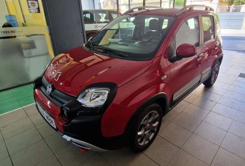 Rojo Usado 2022 Fiat Panda Cross Cross Utilitario | 13.400 € (Precio justo) - Imagen 1/4