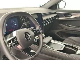 Usado Renault Austral Techno 158 CV (116 kW) 2024 Rojo SUV