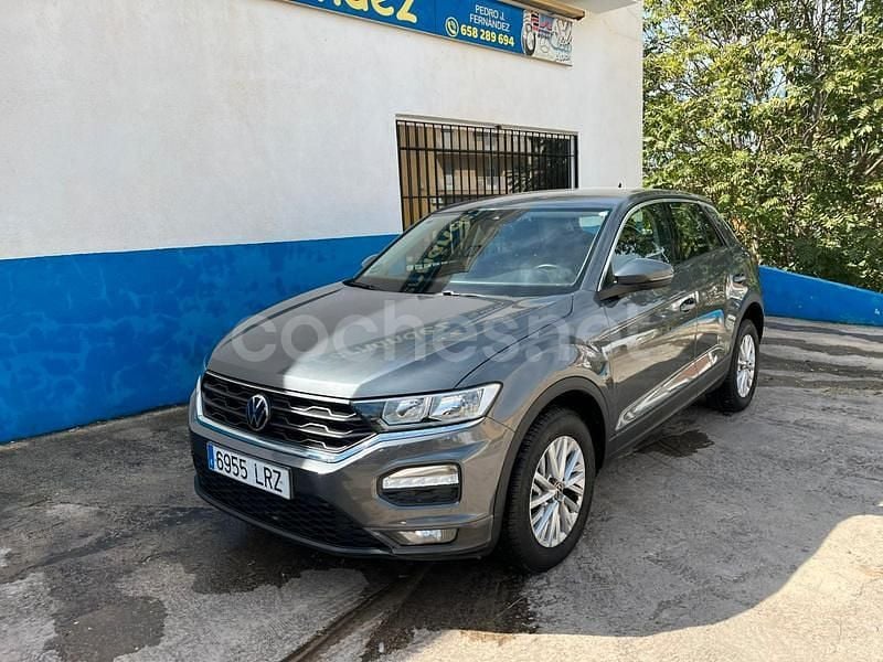 Usado VW T-Roc Advance 115 CV (84 kW) 2021 Gris / plata SUV
